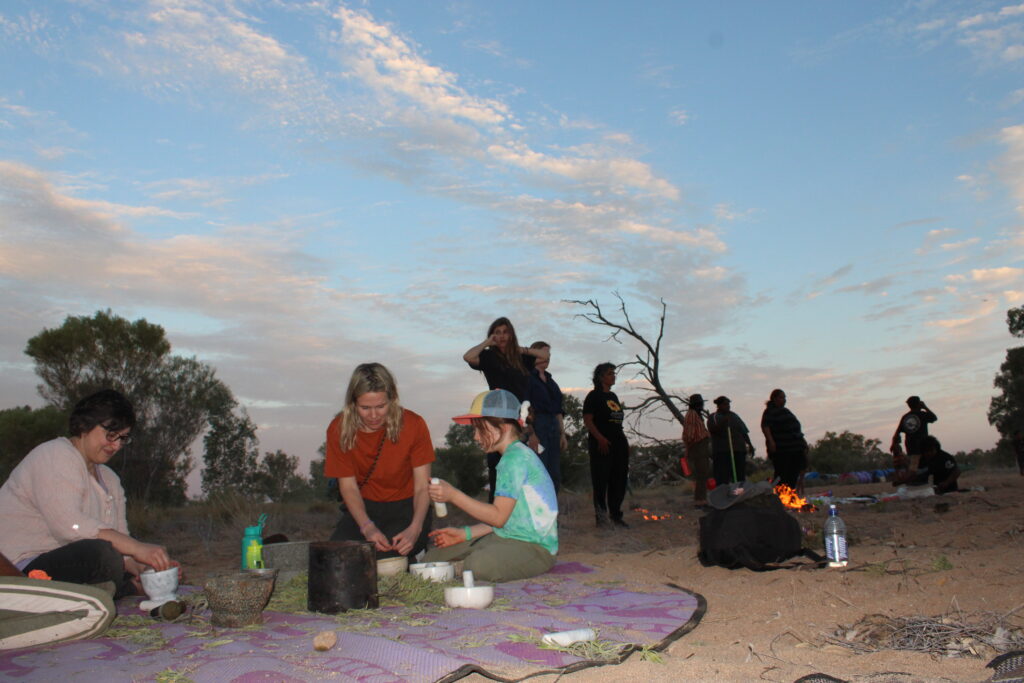 Alberts Ingrid Albert and daughter Ella experience Central Australia with Children's Ground